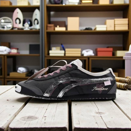 Tiger slip on black grey