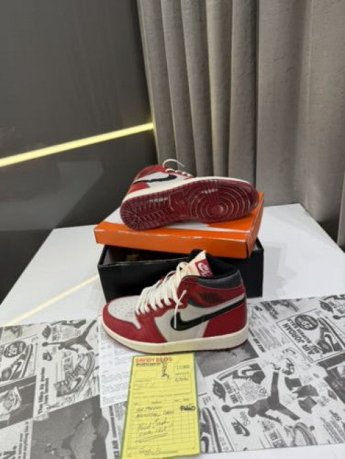 Imported Retro 1 high ankle lost and found for men.