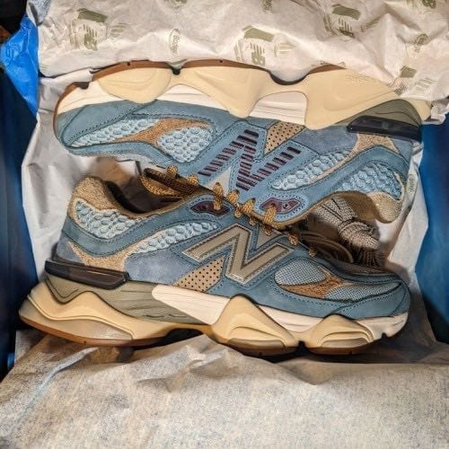 New balance age of blue