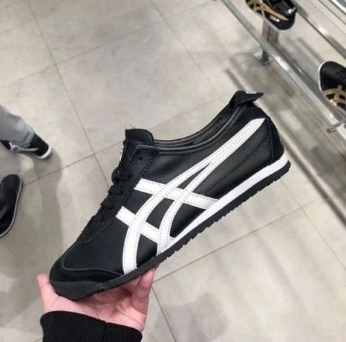 Tiger black and white