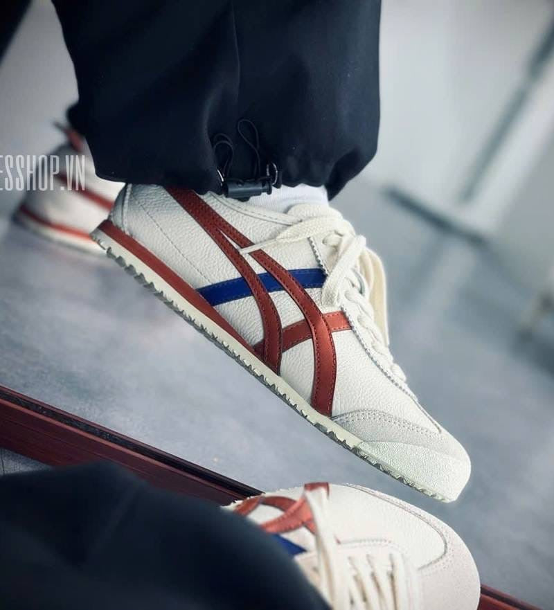 Tiger slip on white brown blue