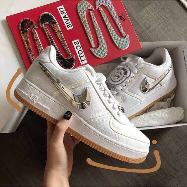 Nike sneaker travis scott airforce 1