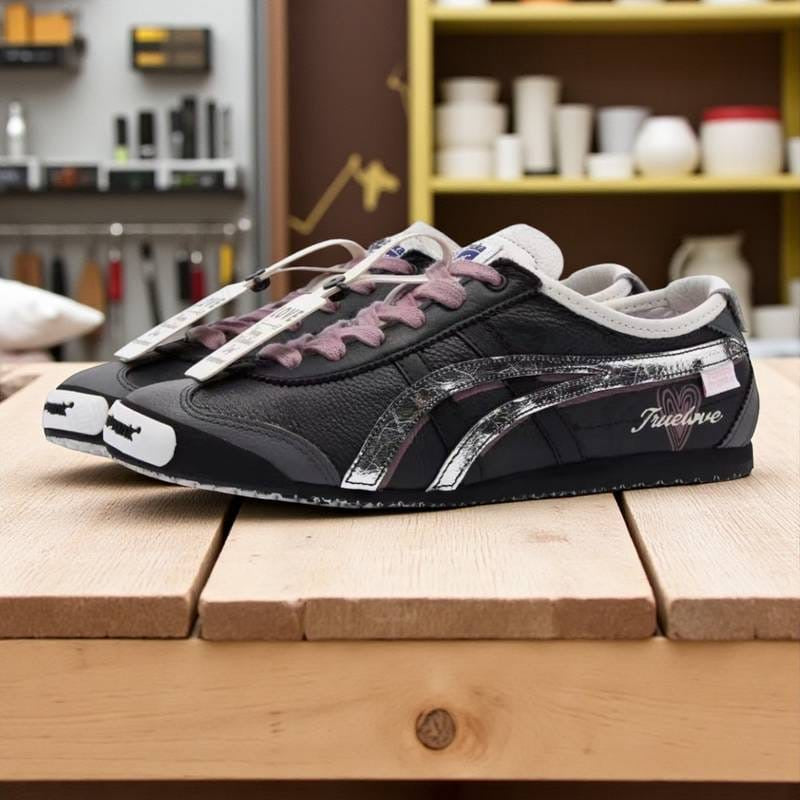 Tiger slip on black grey