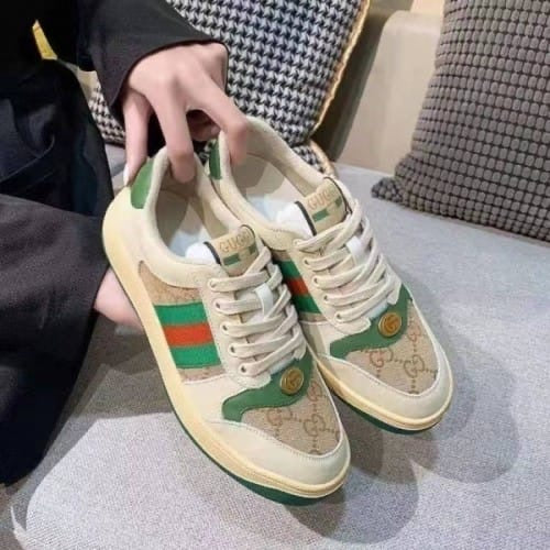 Gucci dirty sneaker