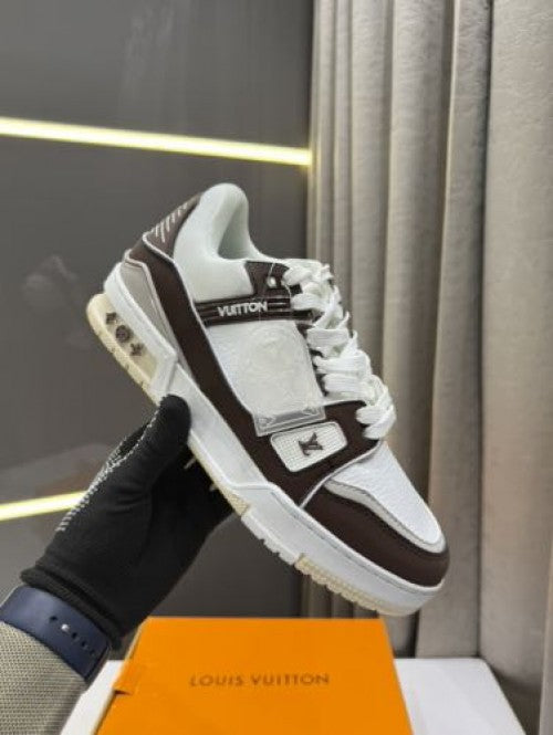 luxurious lv trainer monogram shoes for men.