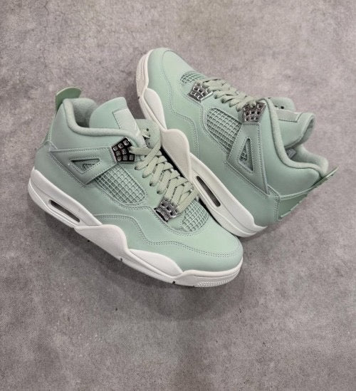 Jordan 4 seafoam