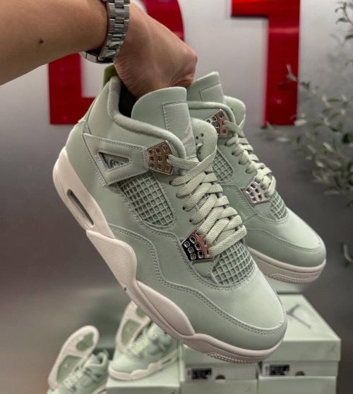 Jordan 4 seafoam