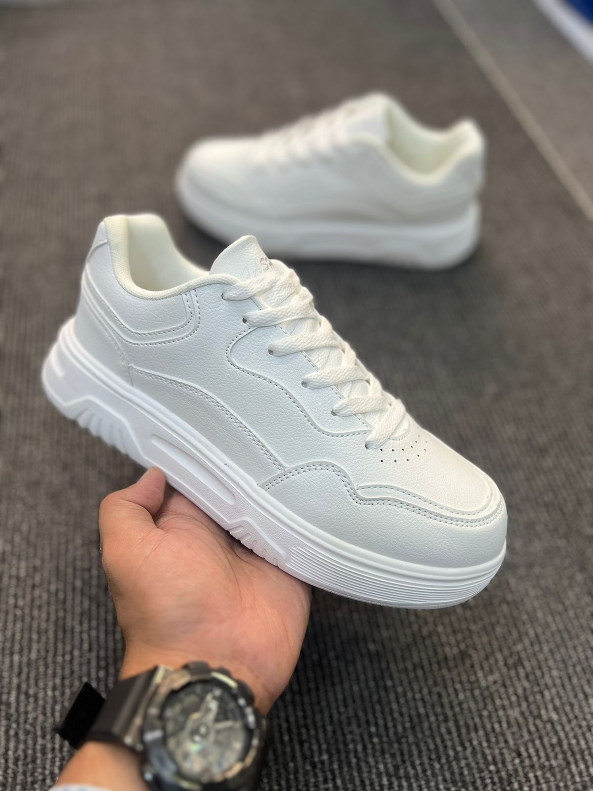 Imported sneakers 09