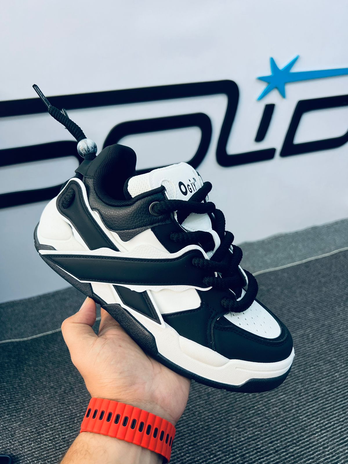 Imported black&white sneakers